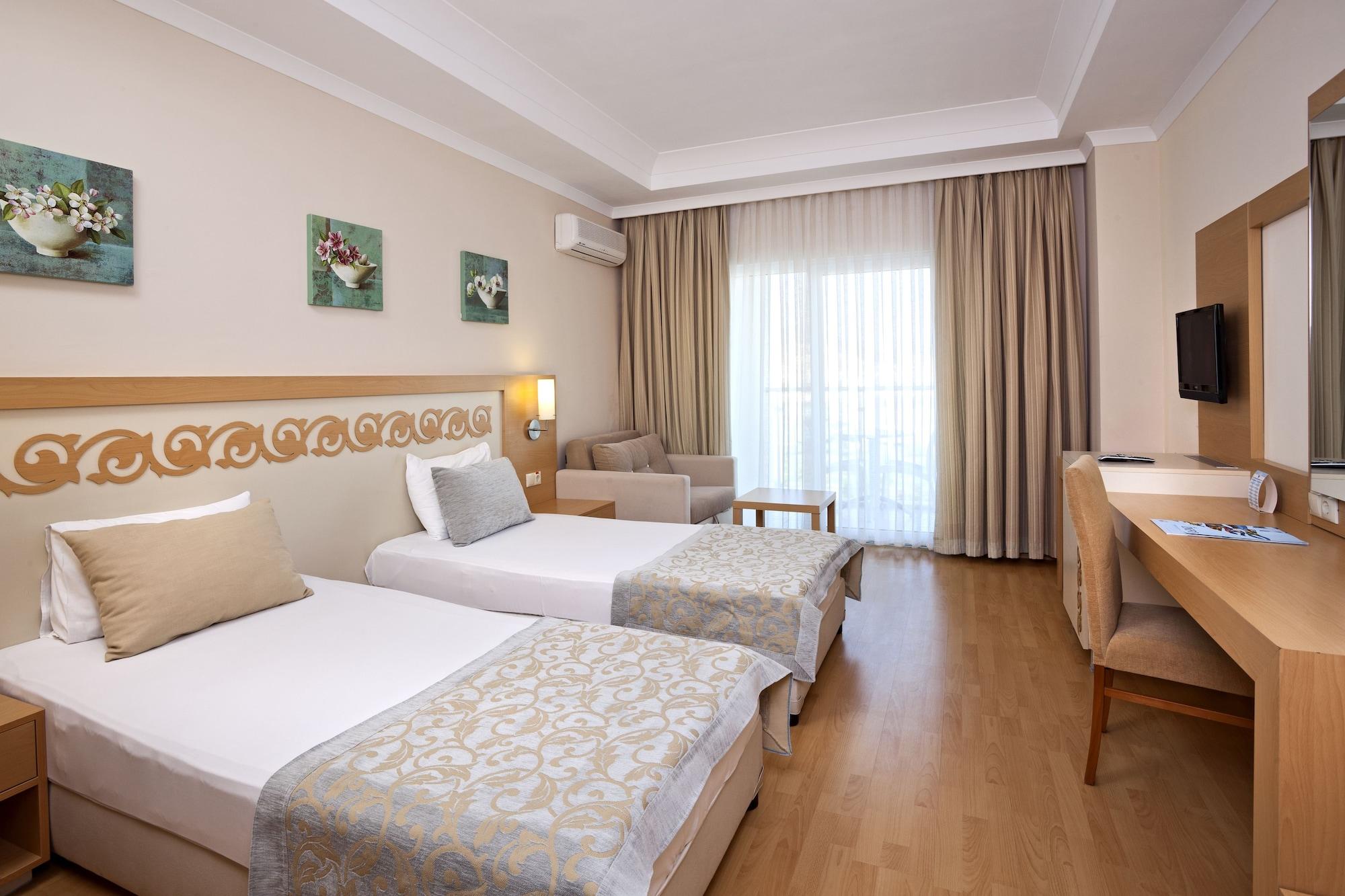 Titan Select Hotel Konaklı Extérieur photo